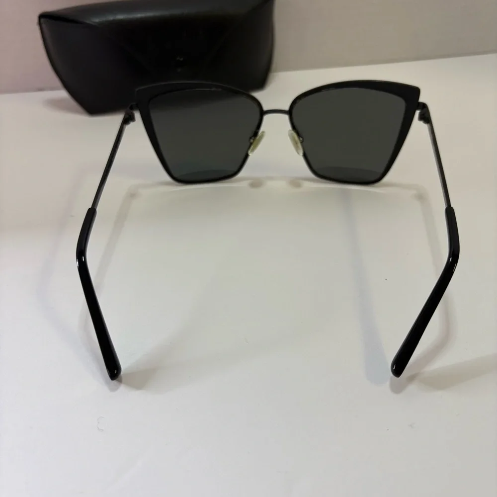 Diff Eyewear Becky Sunglasses